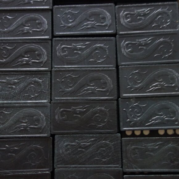 Vintage Milton  Bradley HALSAM DOUBLE TWELVE Wooden Dragon Dominoes 4133 - Picture 11 of 12